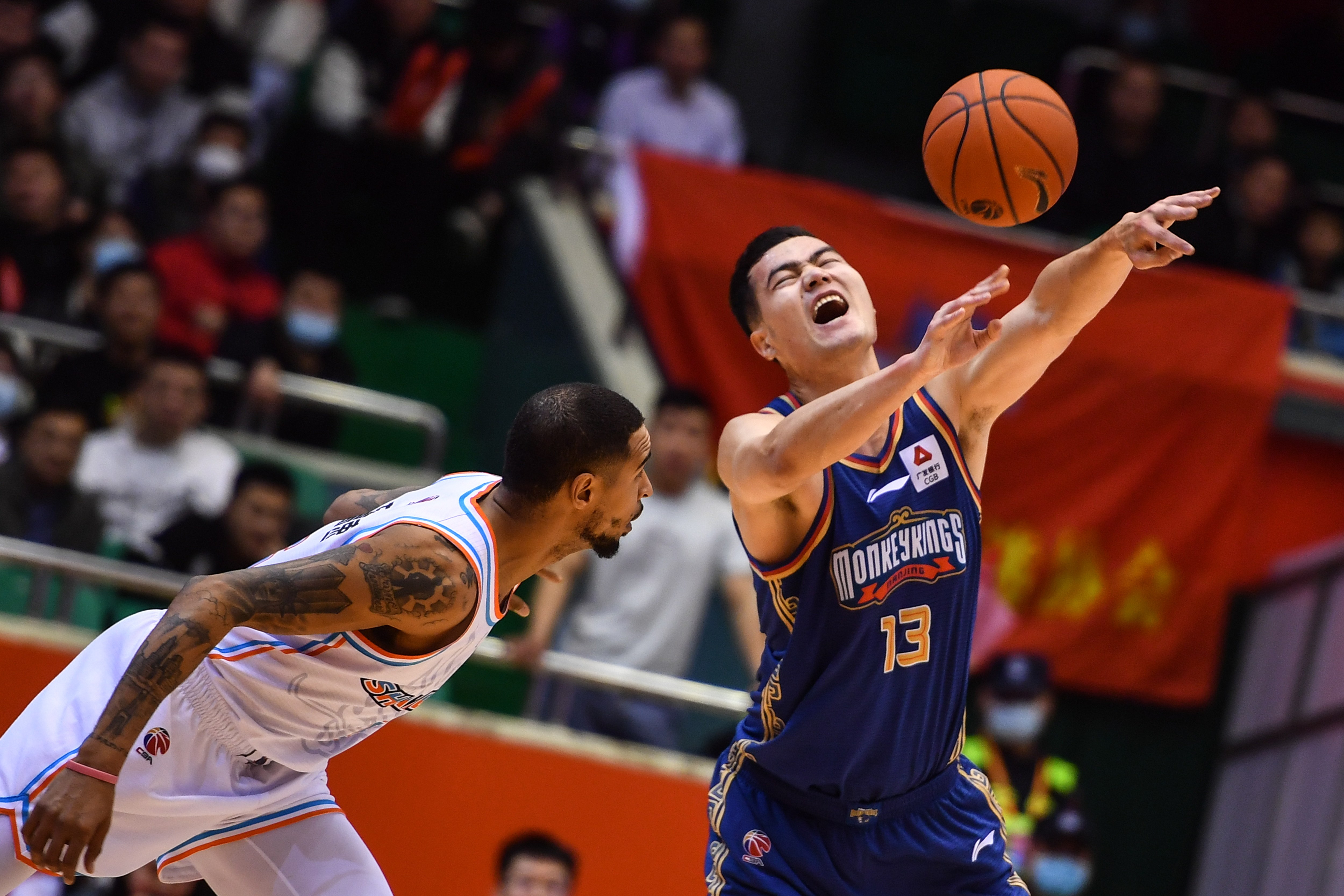 精彩赛况回顾：CBA联赛精彩瞬间