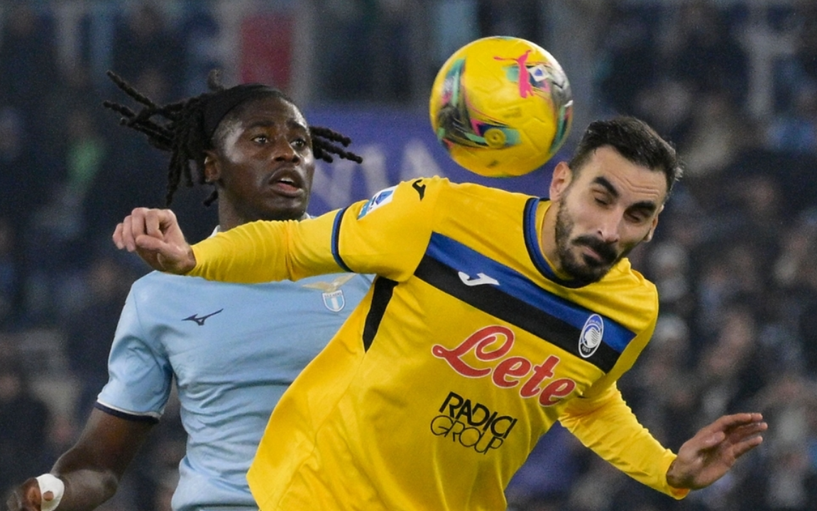 阿贾克斯战平亚特兰大,比赛精彩激烈 阿贾克斯战平亚特兰大,比赛精彩激烈