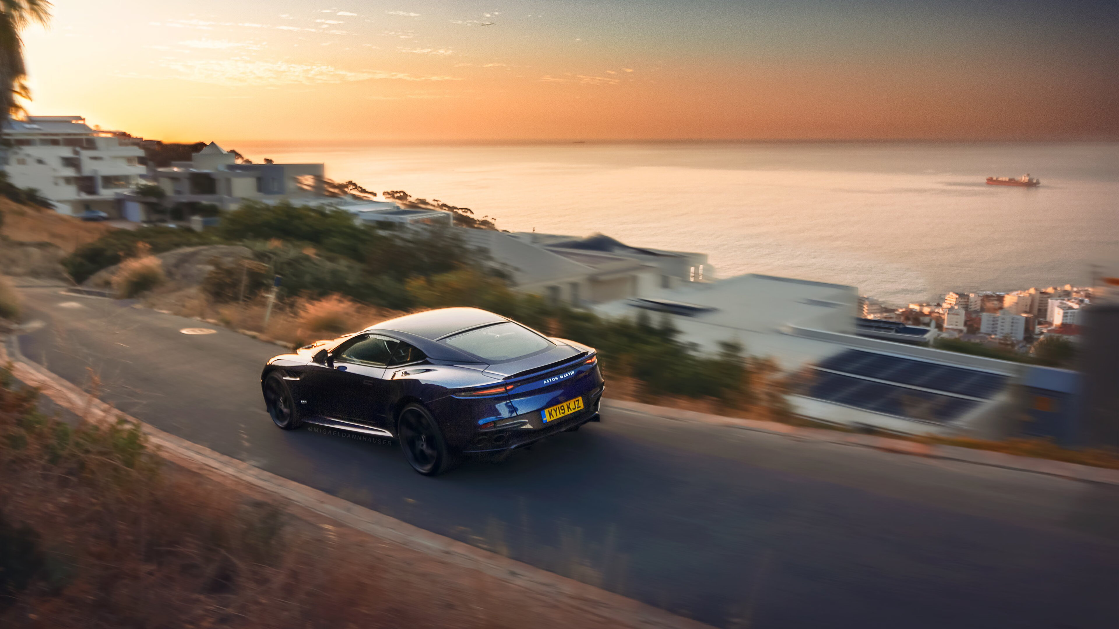 跨界掌声,凯恩观战见证澳大利亚单节风暴击溃皇家社会